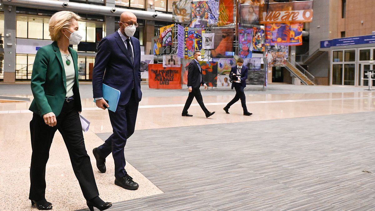 Ursula von der Leyen et Charles Michel, un duo bancal à la tête de l'Union