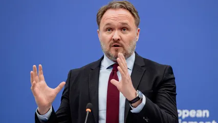 Illustration Bruxelles veut interdire une partie du gaz russe dès la fin de l’année et le combustible nucléaire « dès que possible »