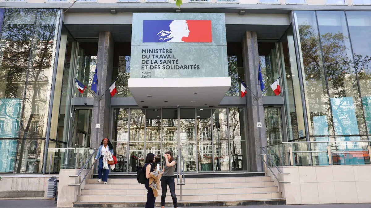 Info Contexte - Cinq pôles et une dizaine de missions : la future super-direction innovation du ministère de la santé prend forme